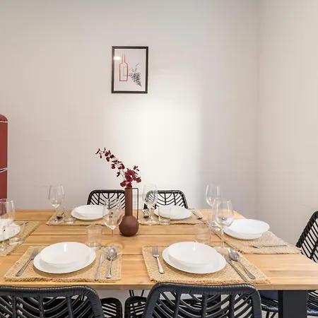 Moderno Centrico Apartment *